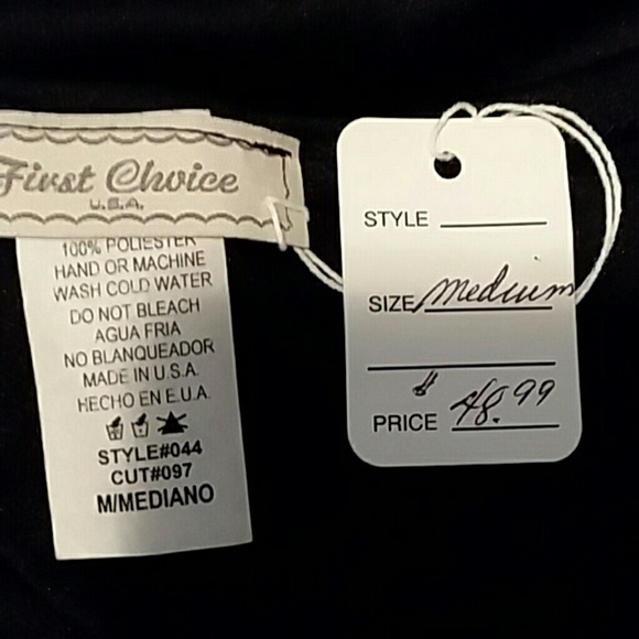 Ladies top - Picture 3 of 3